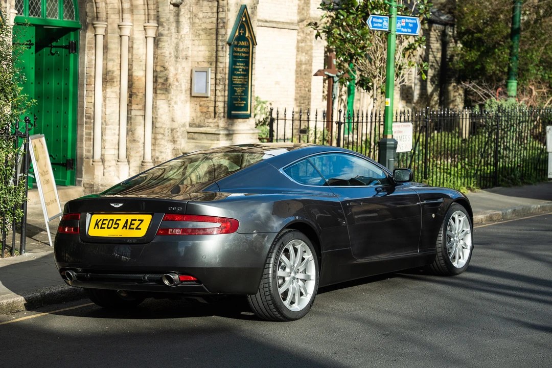 2005 Aston Martin DB9 - Image 16 of 31