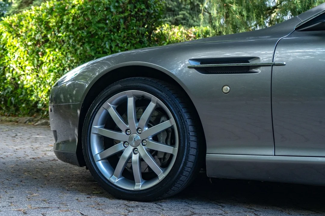 2005 Aston Martin DB9 - Image 25 of 30