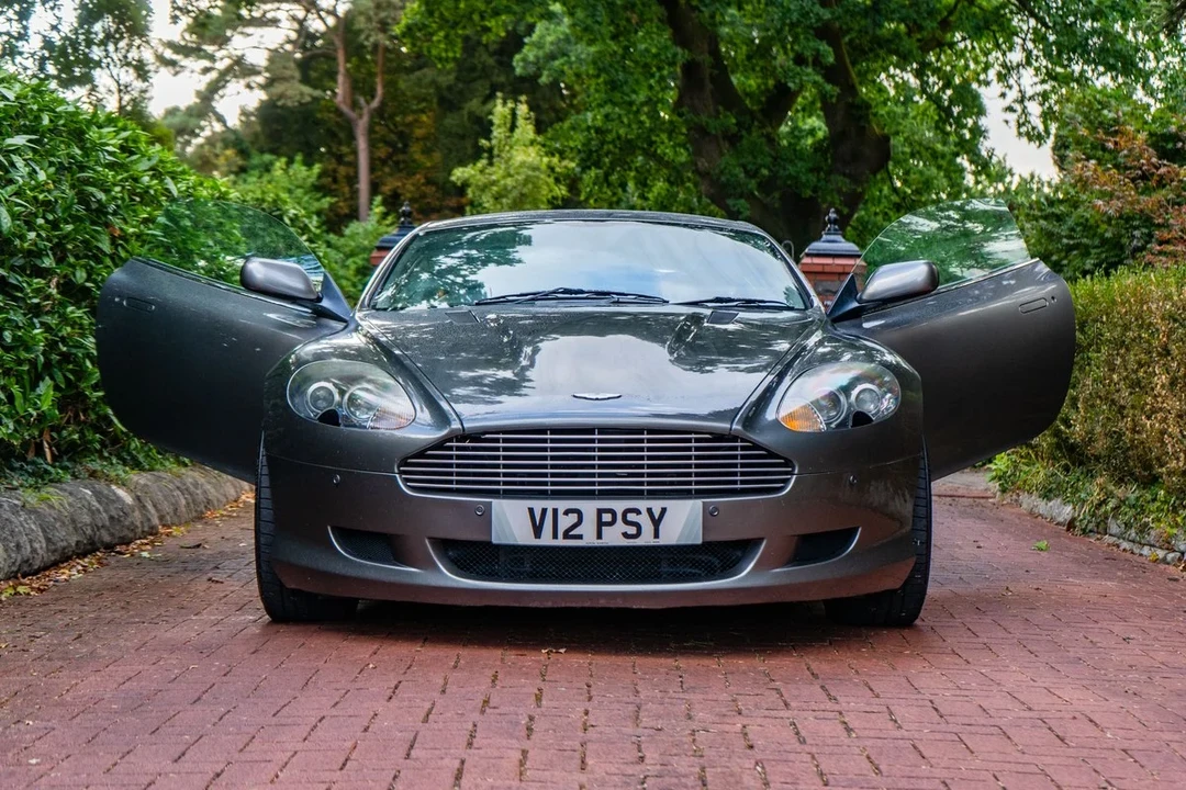 2005 Aston Martin DB9 - Image 18 of 30