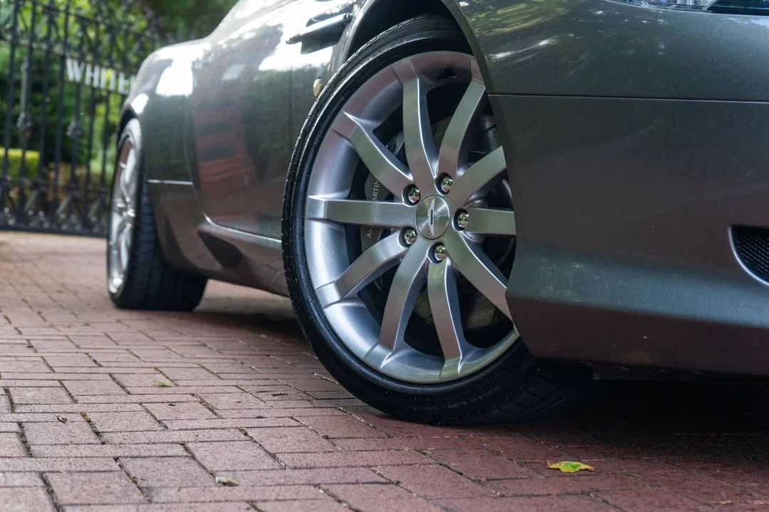 2005 Aston Martin DB9 - Image 29 of 30