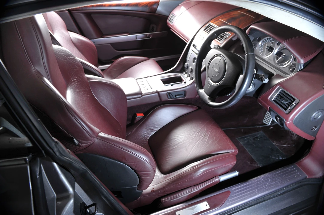 2005 Aston Martin DB9 - Image 3 of 3