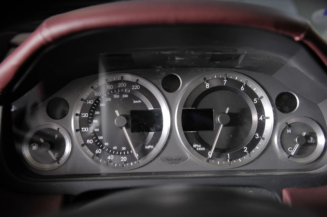 2005 Aston Martin DB9 - Image 2 of 3