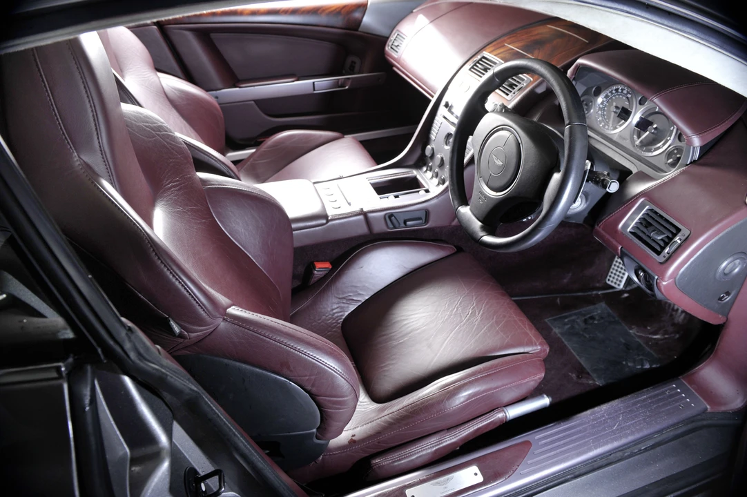 2005 Aston Martin DB9 - Image 3 of 3