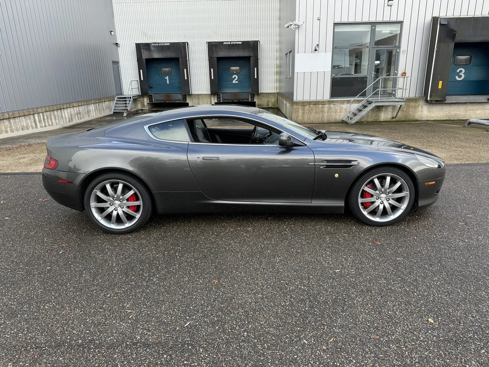 2005 Aston Martin DB9 - Image 16 of 30