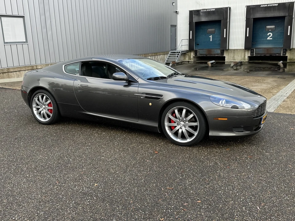 2005 Aston Martin DB9 - Image 17 of 30