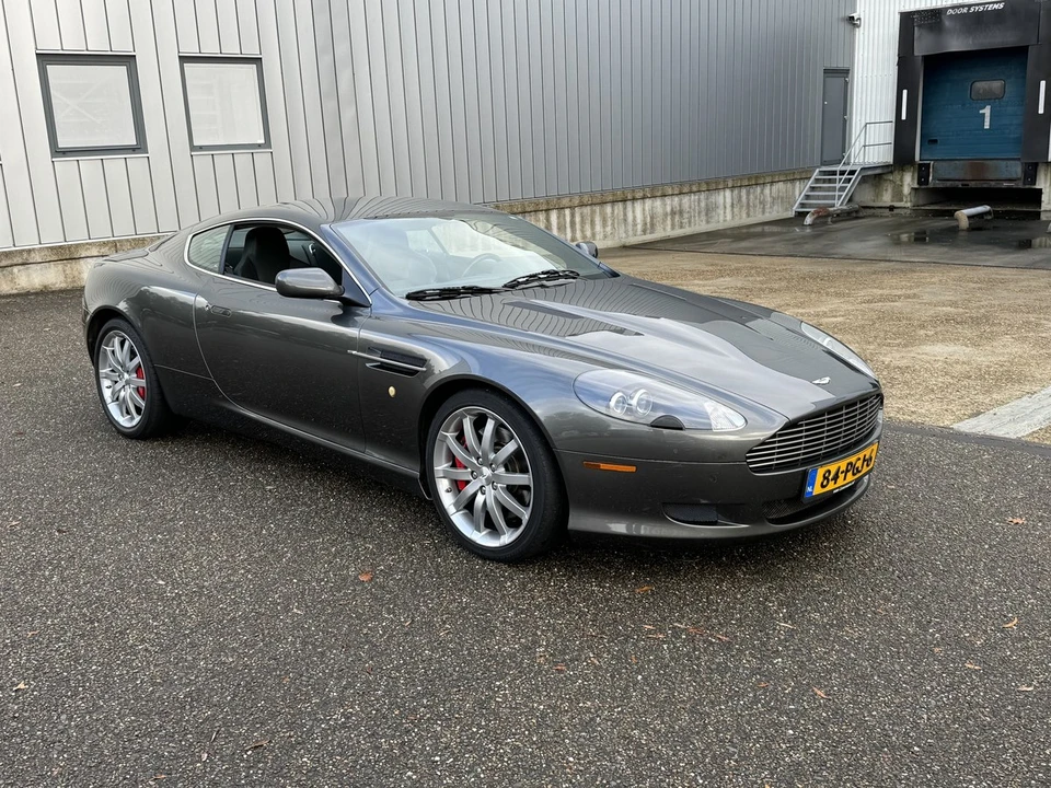 2005 Aston Martin DB9 - Image 13 of 30
