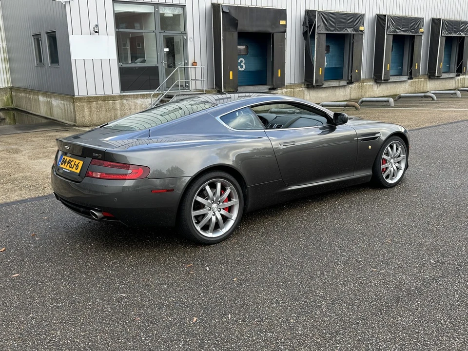 2005 Aston Martin DB9 - Image 25 of 30