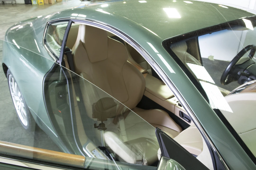 2005 Aston Martin DB9 - Image 29 of 31