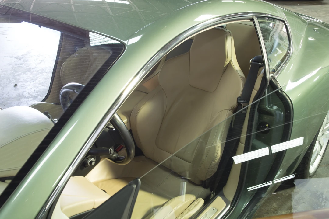 2005 Aston Martin DB9 - Image 28 of 31