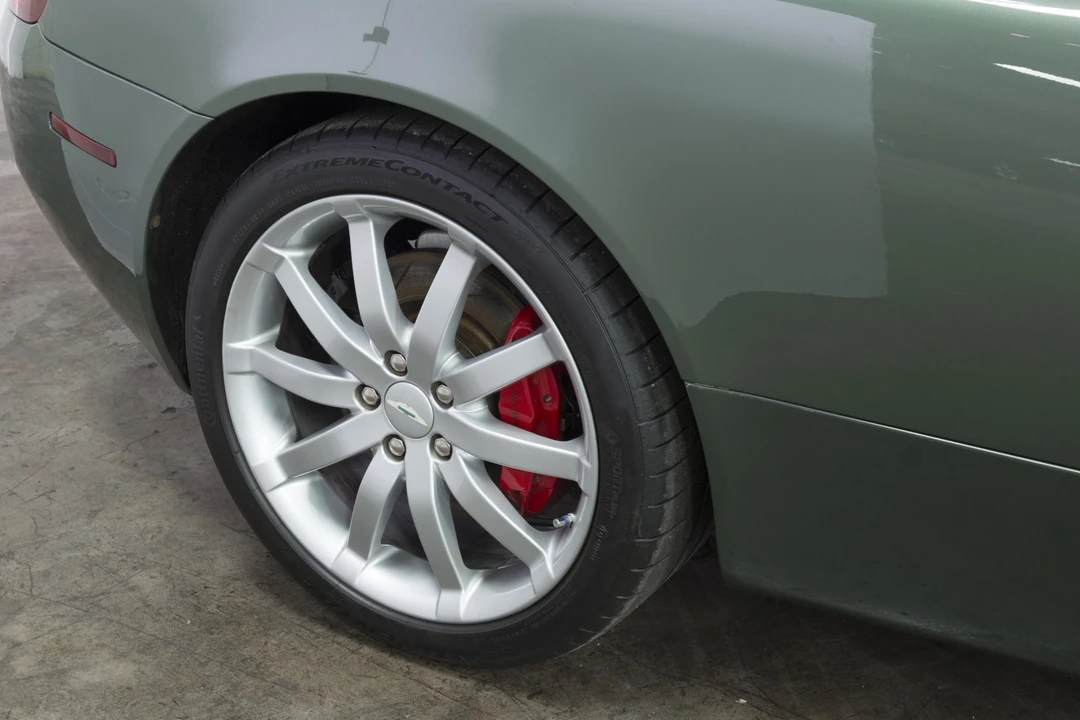 2005 Aston Martin DB9 - Image 26 of 31