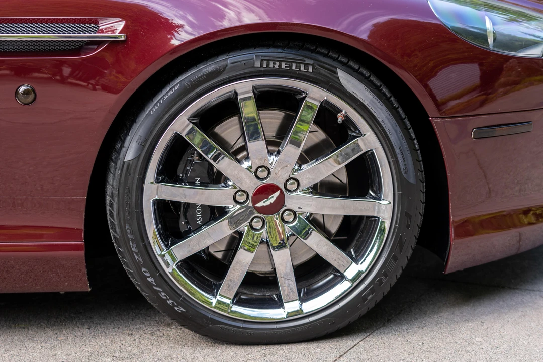 2005 Aston Martin DB9 - Image 23 of 31