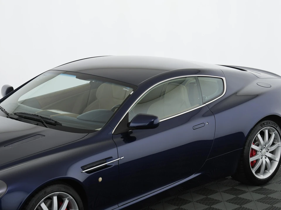 2005 Aston Martin DB9 - Image 28 of 31