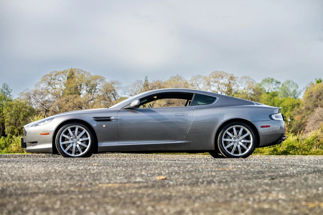 2005 Aston Martin DB9 - Image 11 of 31