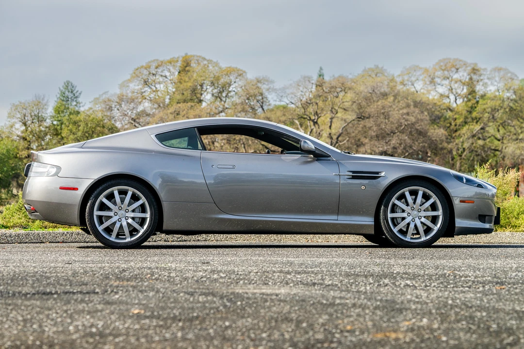 2005 Aston Martin DB9 - Image 22 of 31