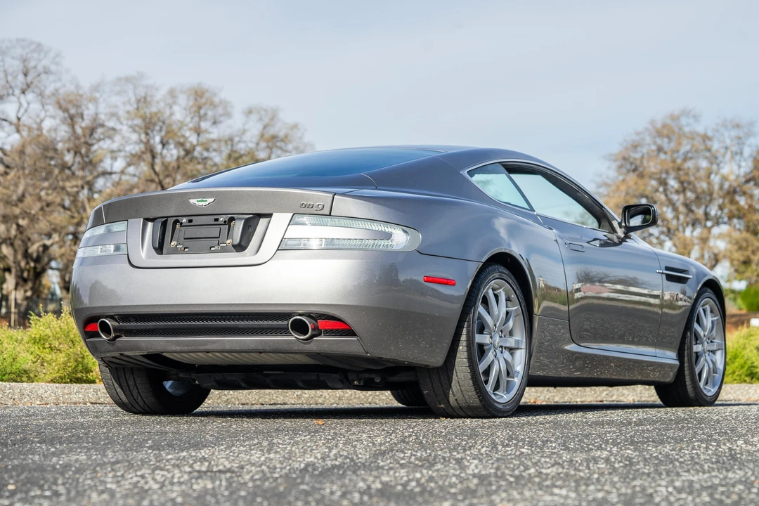 2005 Aston Martin DB9 - Image 19 of 31