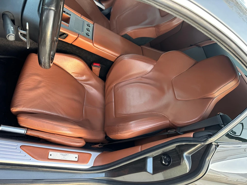 2005 Aston Martin DB9 - Image 17 of 31