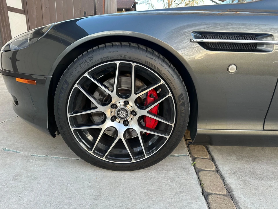 2005 Aston Martin DB9 - Image 9 of 31
