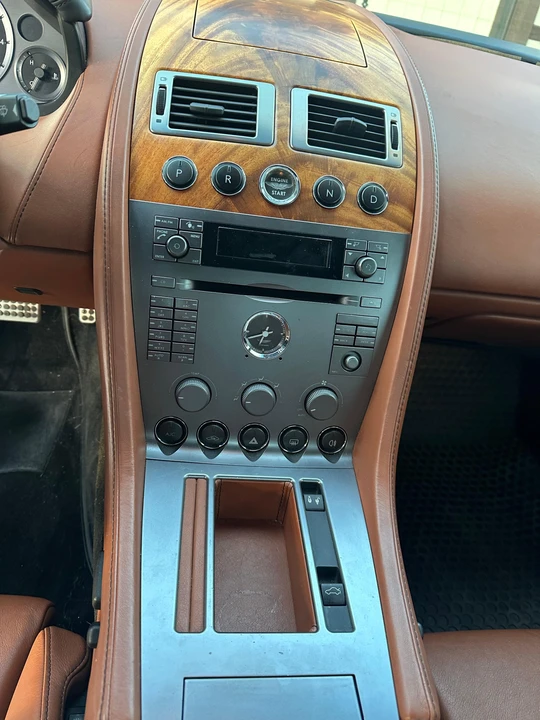 2005 Aston Martin DB9 - Image 21 of 31