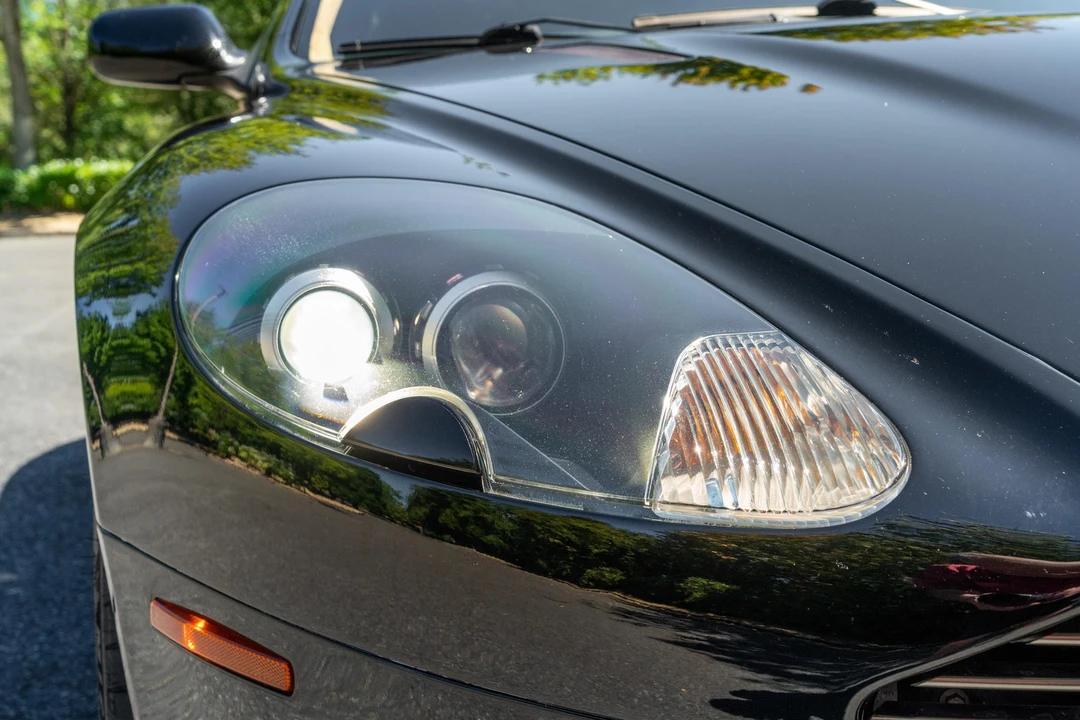2005 Aston Martin DB9 - Image 11 of 31