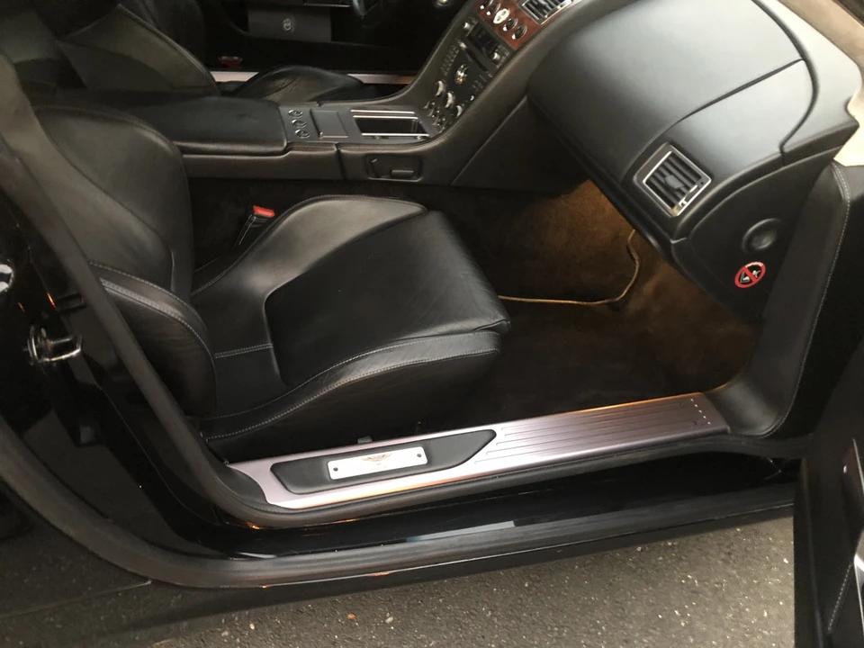 2005 Aston Martin DB9 - Image 30 of 31