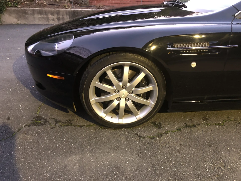 2005 Aston Martin DB9 - Image 23 of 31