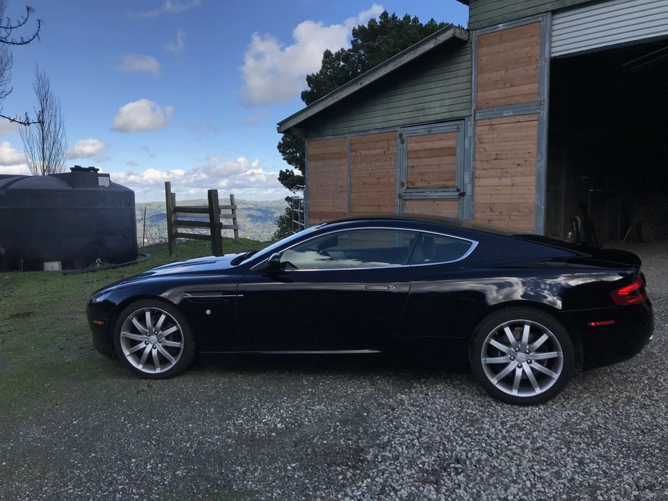 2005 Aston Martin DB9 - Image 5 of 31