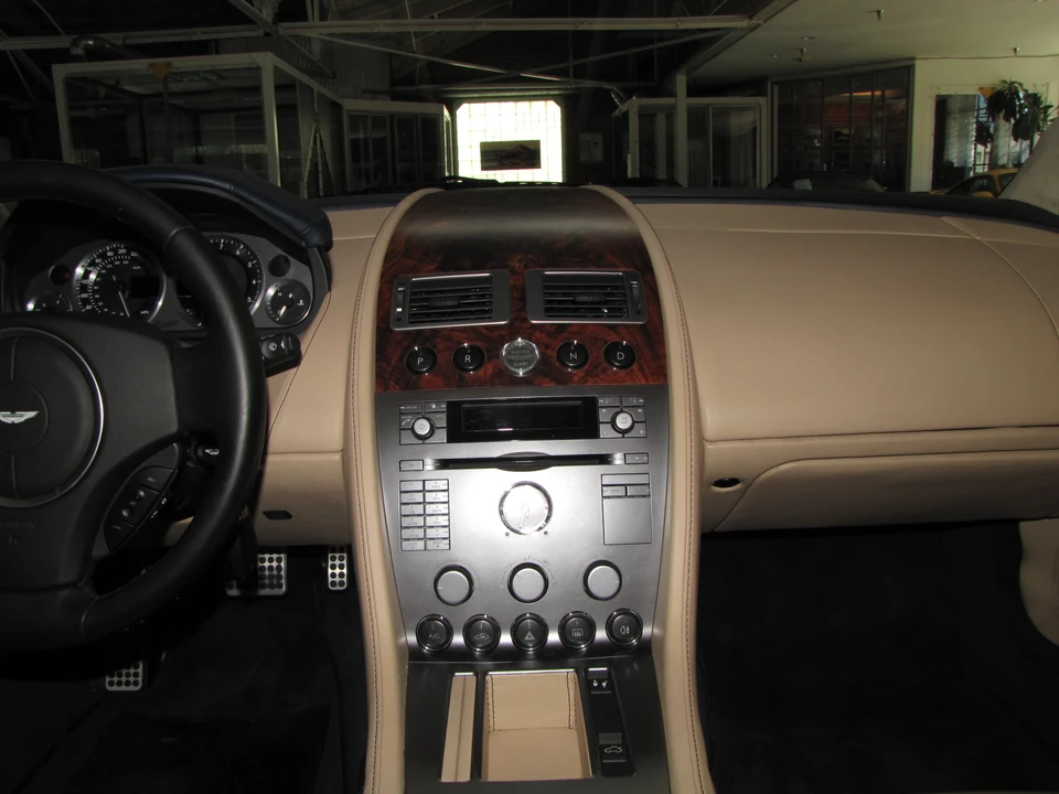 2005 Aston Martin DB9 - Image 29 of 31