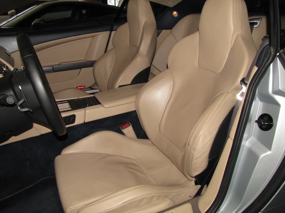 2005 Aston Martin DB9 - Image 23 of 31