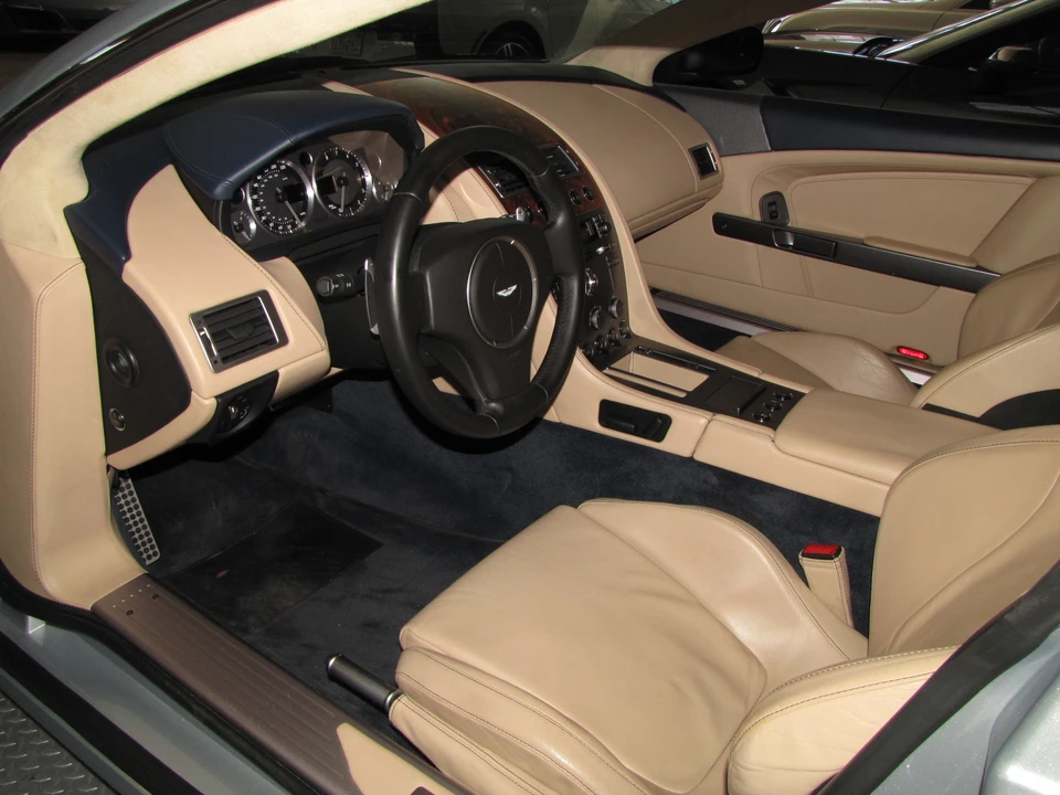 2005 Aston Martin DB9 - Image 24 of 31