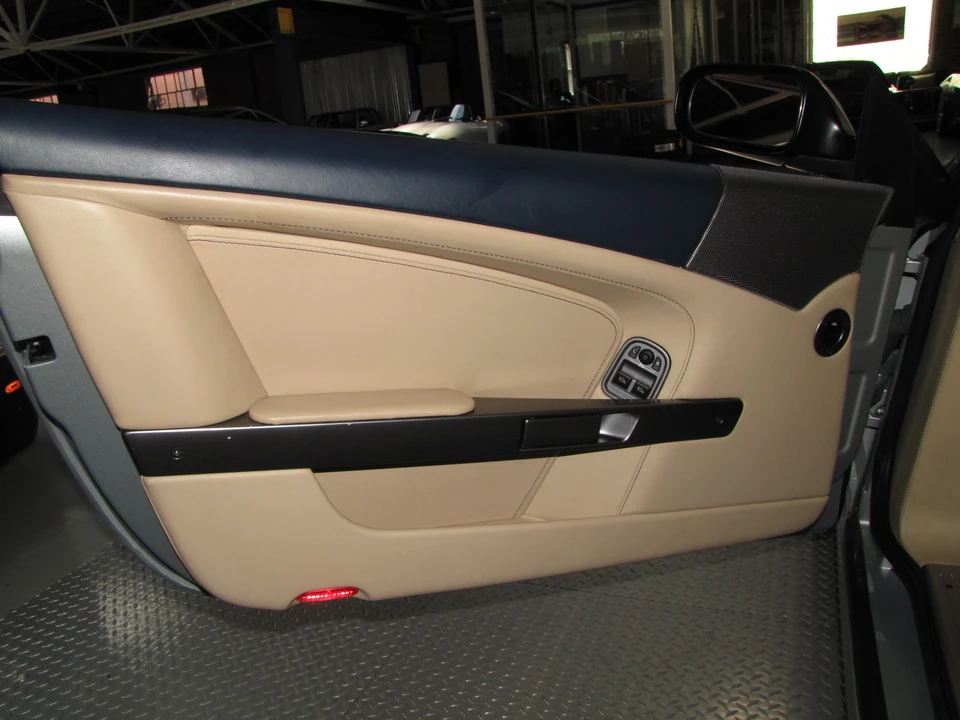 2005 Aston Martin DB9 - Image 22 of 31