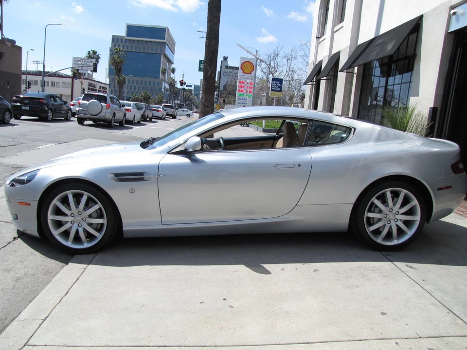 2005 Aston Martin DB9 - Image 14 of 31