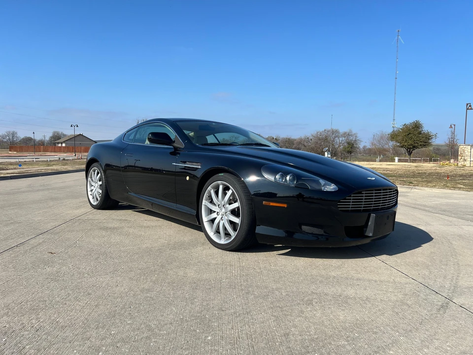 2005 Aston Martin DB9 - Image 21 of 31