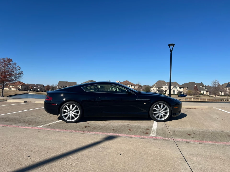 2005 Aston Martin DB9 - Image 17 of 31