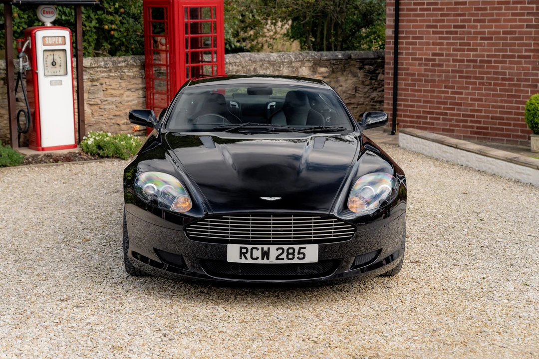 2005 Aston Martin DB9 - Image 18 of 31