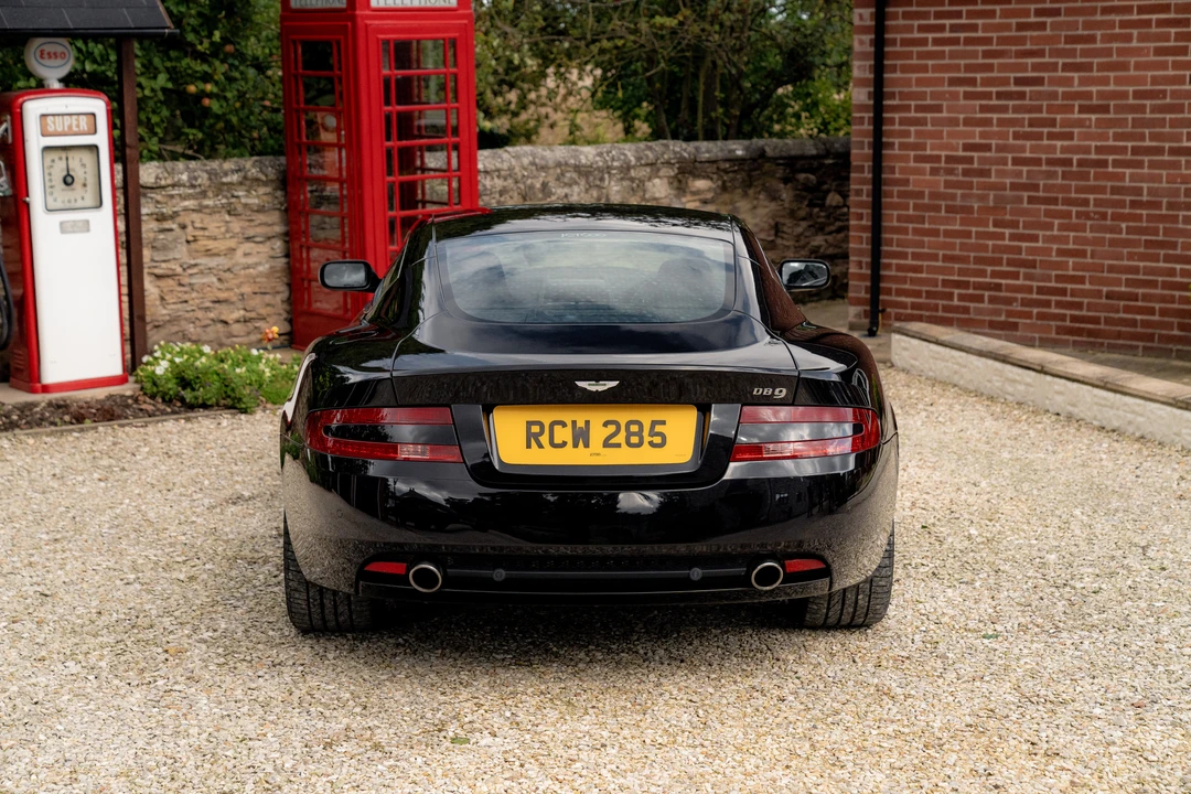 2005 Aston Martin DB9 - Image 14 of 31