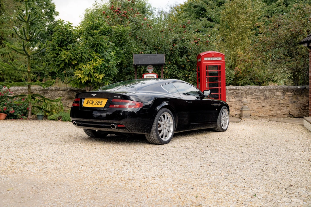 2005 Aston Martin DB9 - Image 13 of 31