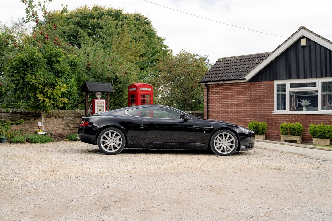 2005 Aston Martin DB9 - Image 12 of 31