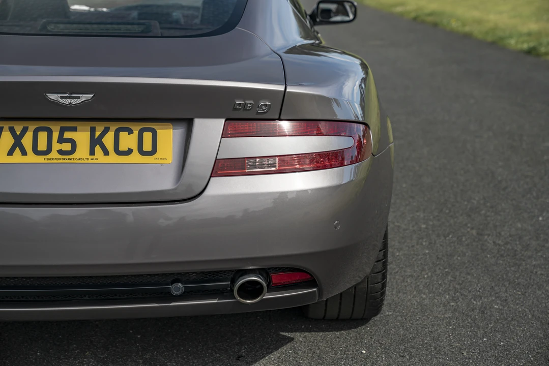 2005 Aston Martin DB9 - Image 27 of 31