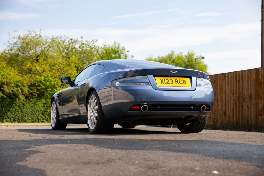 2005 Aston Martin DB9 - Image 11 of 31