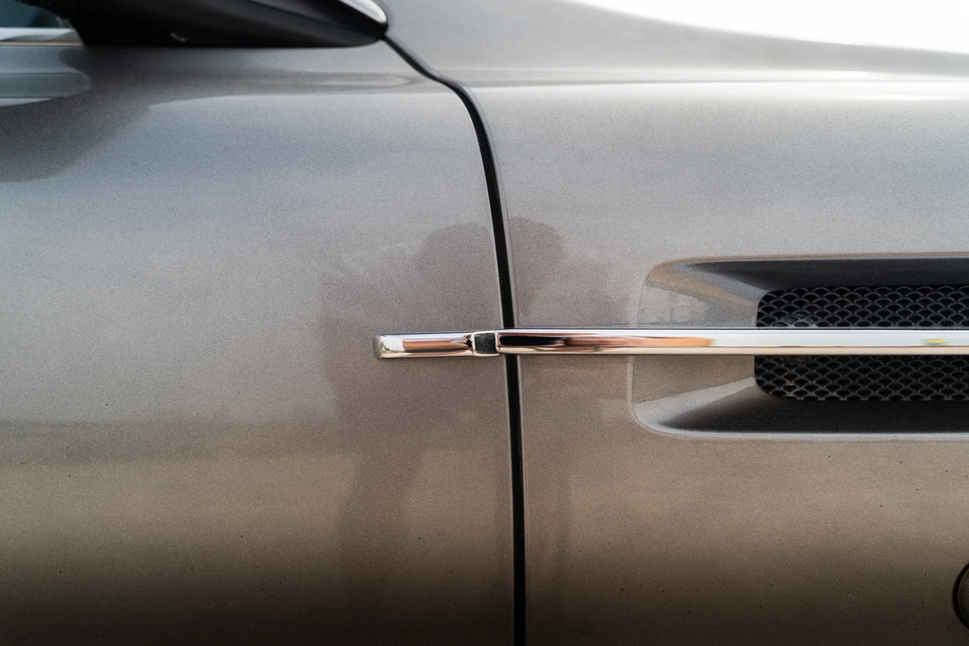 2005 Aston Martin DB9 - Image 14 of 31