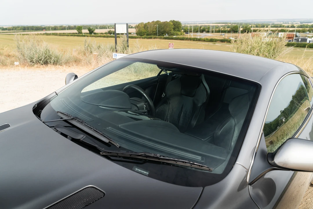 2005 Aston Martin DB9 - Image 28 of 31