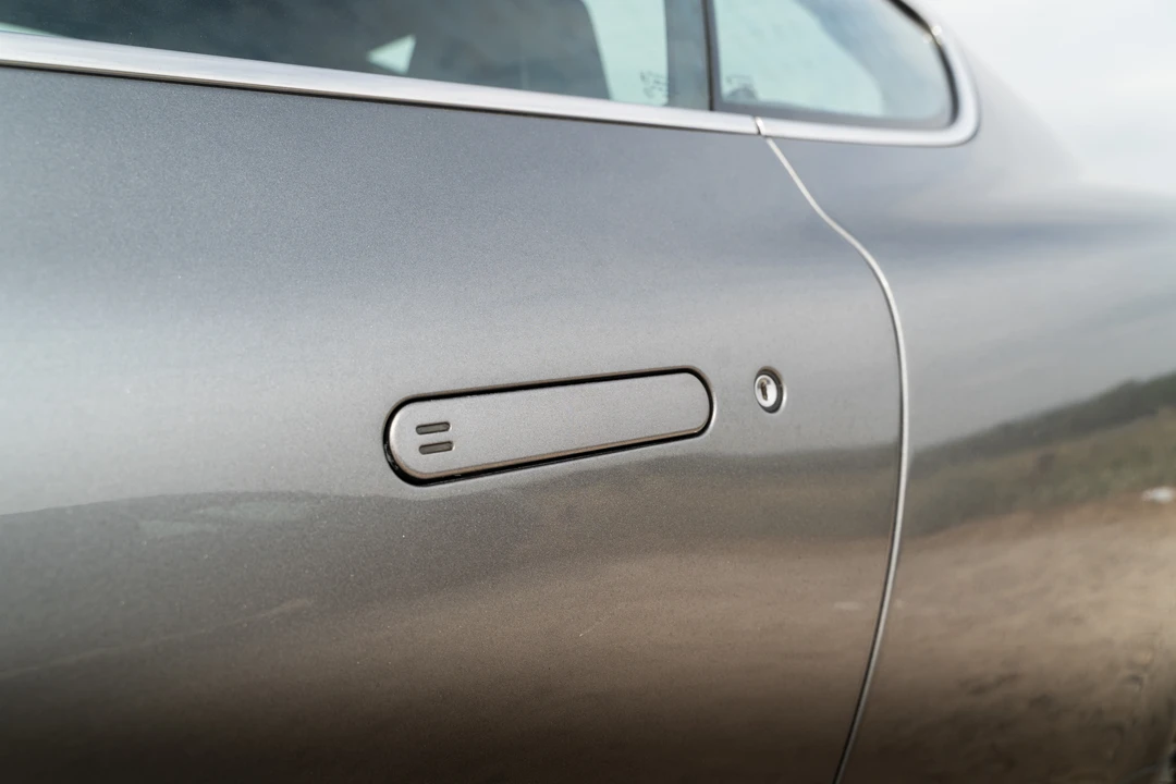 2005 Aston Martin DB9 - Image 29 of 31
