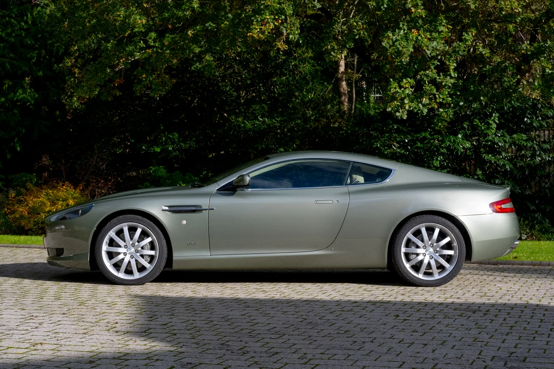 2005 Aston Martin DB9 - Image 9 of 31