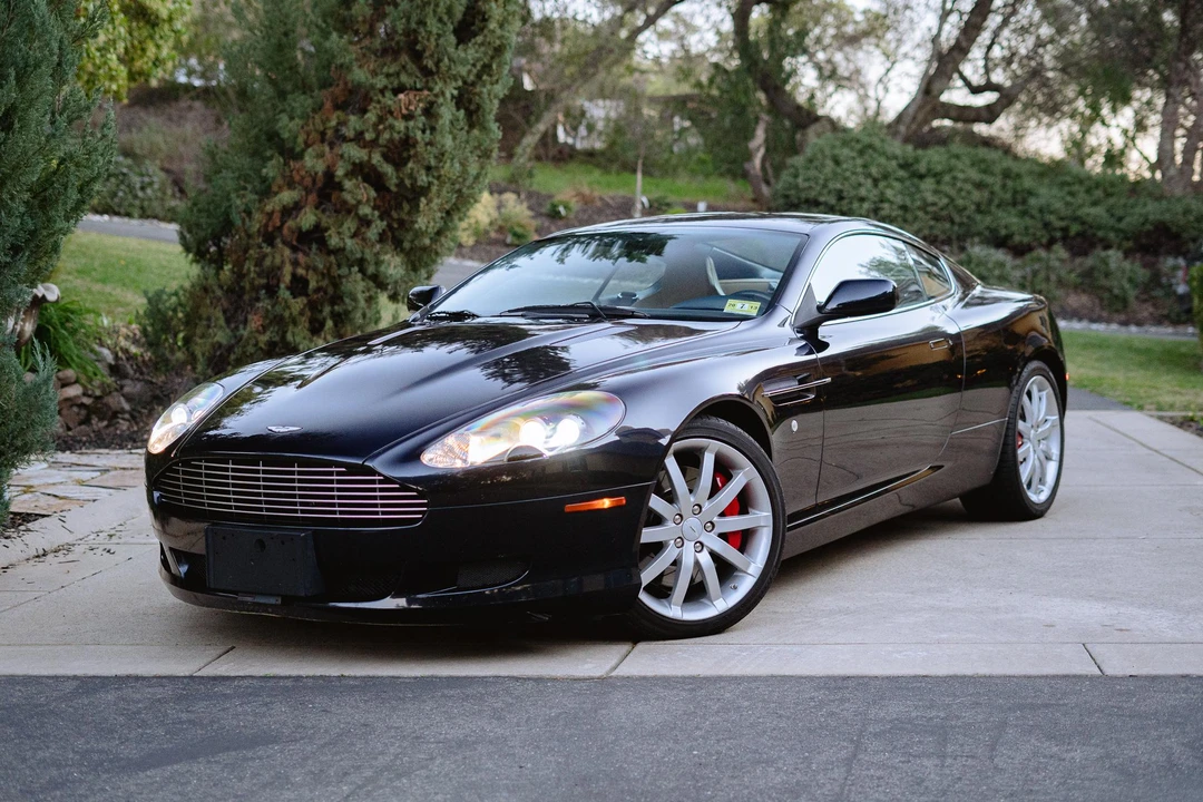 2005 Aston Martin DB9 - Image 14 of 31
