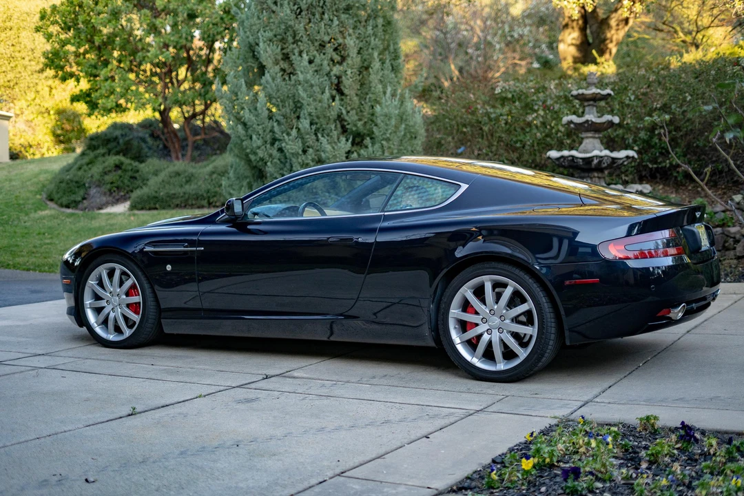 2005 Aston Martin DB9 - Image 17 of 31