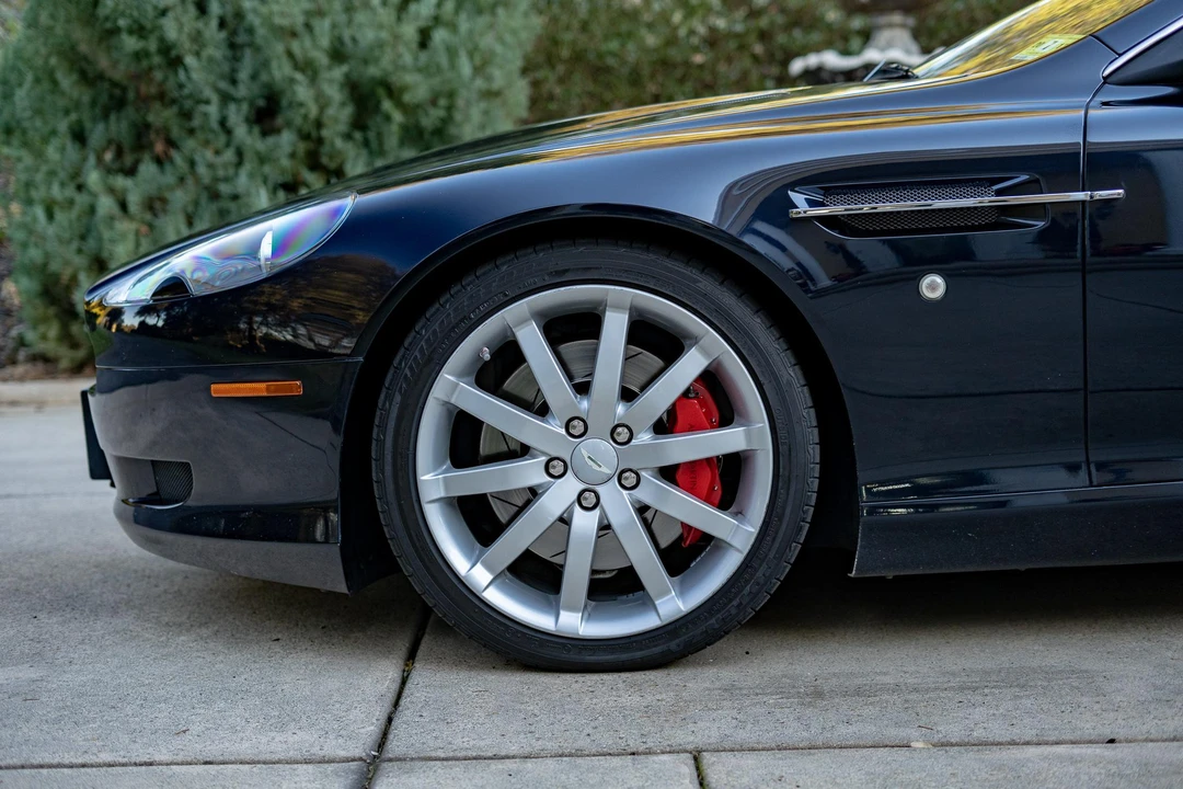 2005 Aston Martin DB9 - Image 30 of 31