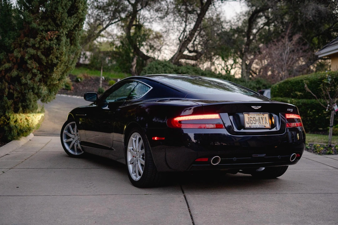 2005 Aston Martin DB9 - Image 18 of 31