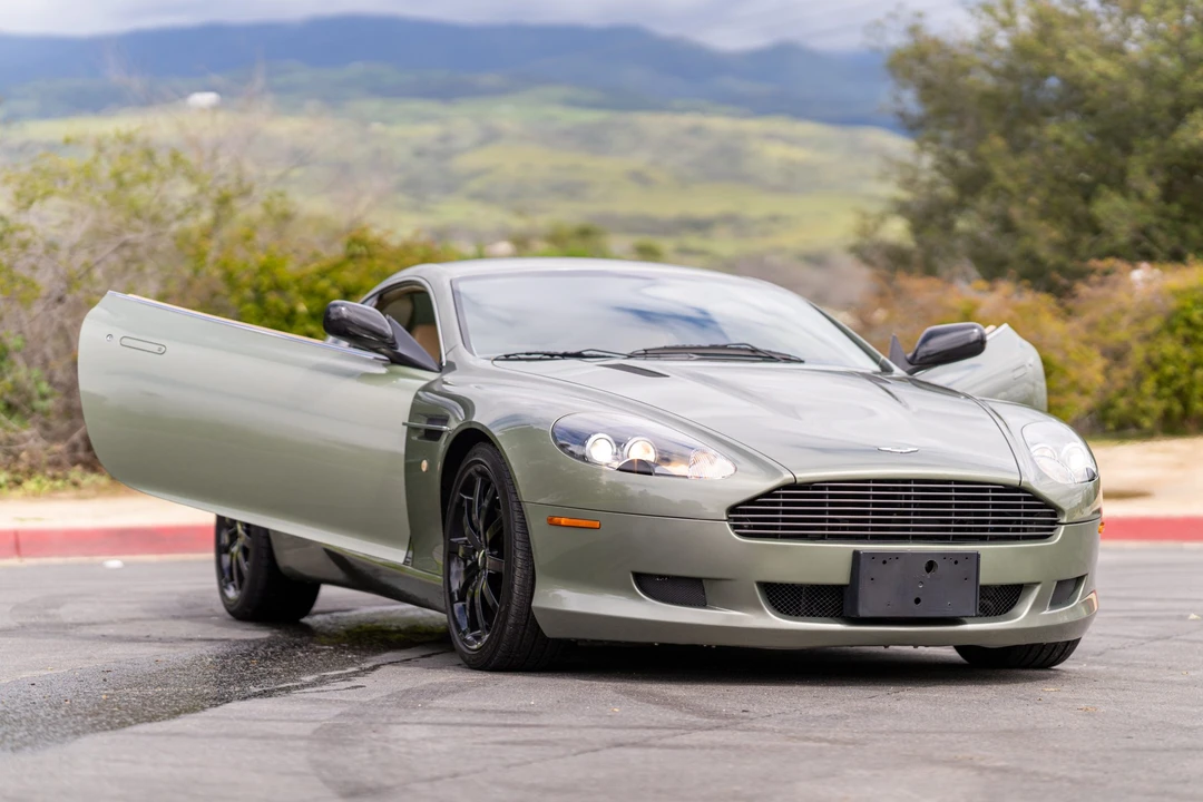2005 Aston Martin DB9 - Image 11 of 31