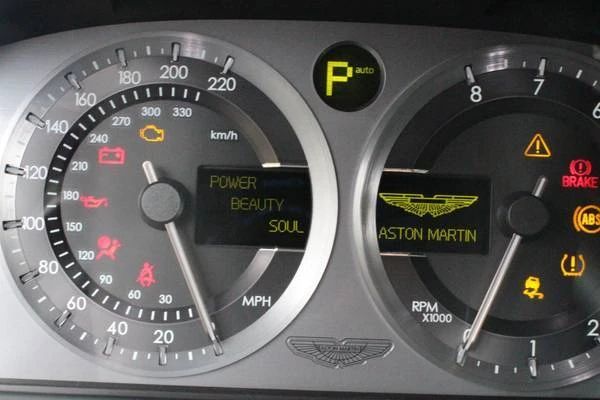 2005 Aston Martin DB9 - Image 14 of 24