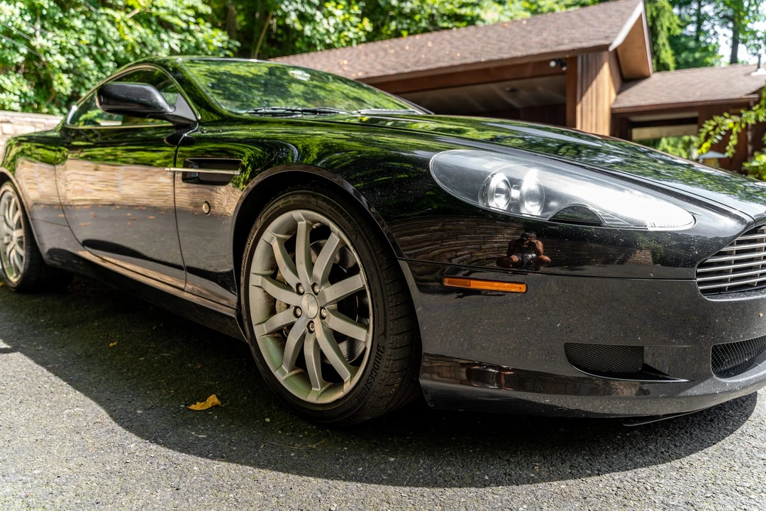 2005 Aston Martin DB9 - Image 13 of 31